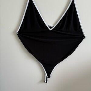 Fashion Nova Black and White V-Neck Bodysuit